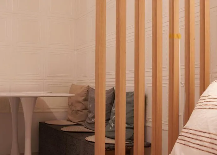 Apartment 3 Mins To Sookmyung W' Univ Station And Namyoung Station On Foot, Denden Yongsan *