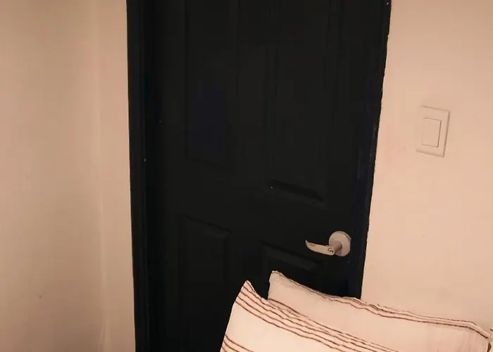Apartment 3 Mins To Sookmyung W' Univ Station And Namyoung Station On Foot, Denden Yongsan Seoul