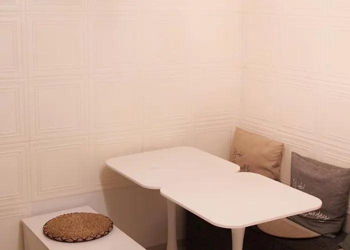 3 Mins To Sookmyung W' Univ Station And Namyoung Station On Foot, Denden Yongsan Apartment *